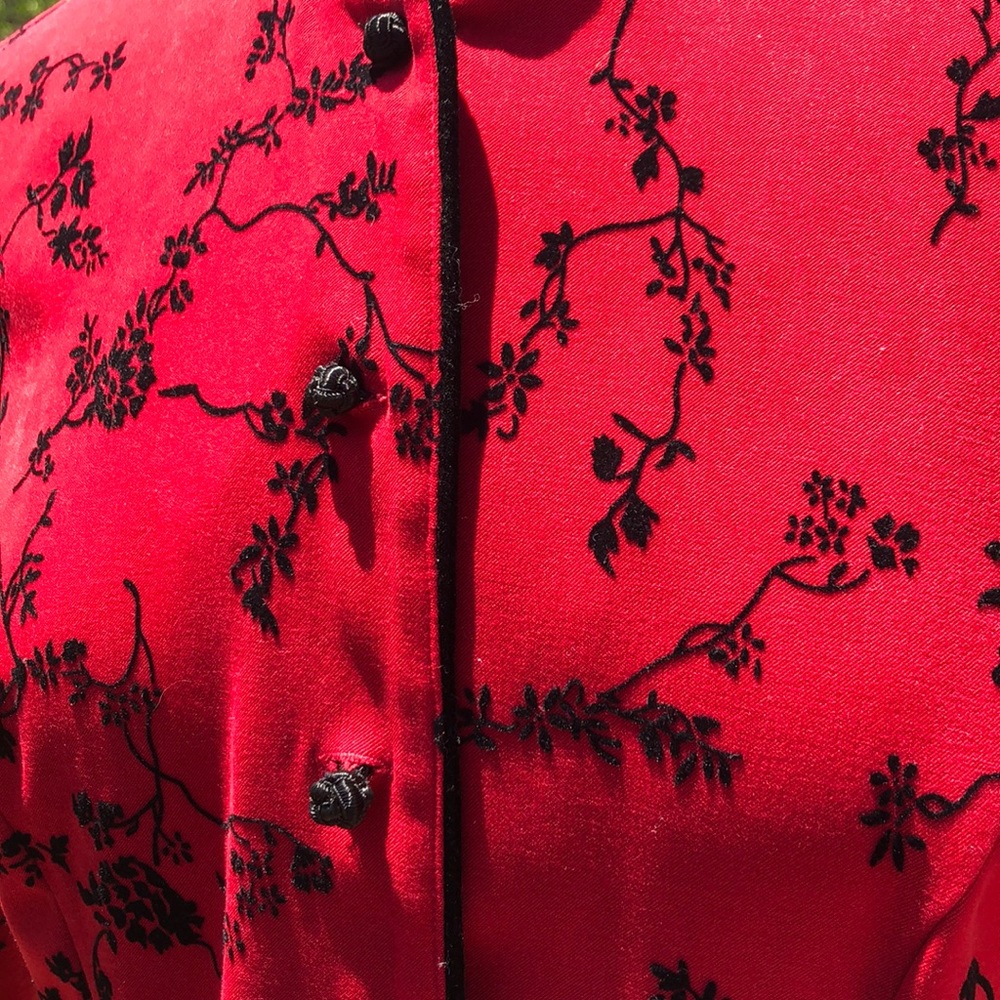 Notations Women’s Red Jacket W/ Black Floral Print - Picture 3 of 6